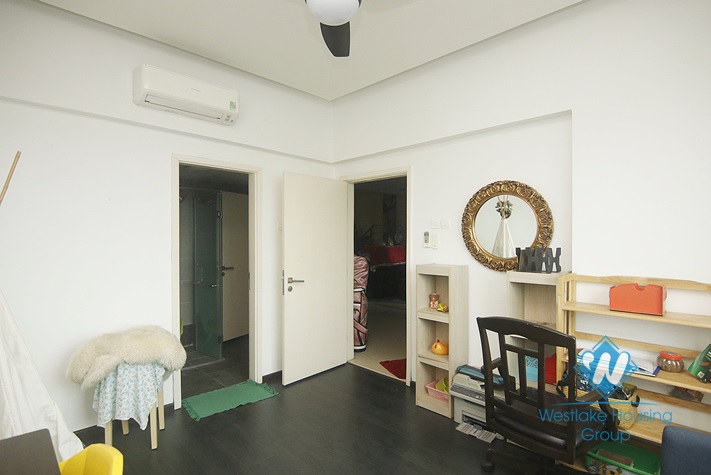Beautiful duplex apartment for rent near Aeonmall Long Bien, Ha Noi